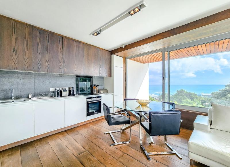 6 Bedroom Property for Sale in Camps Bay Western Cape